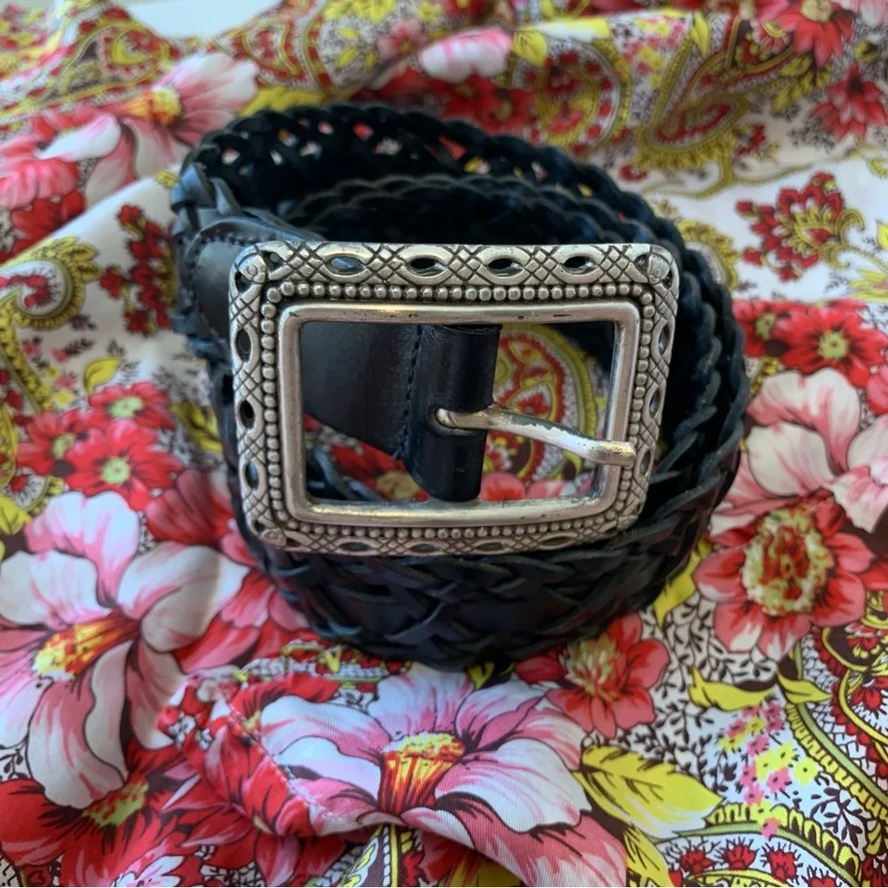 VINTAGE BLACK LEATHER BRAIDED BELT WITH SILVER RECTANGULAR BUCKLE SIZE LARGE